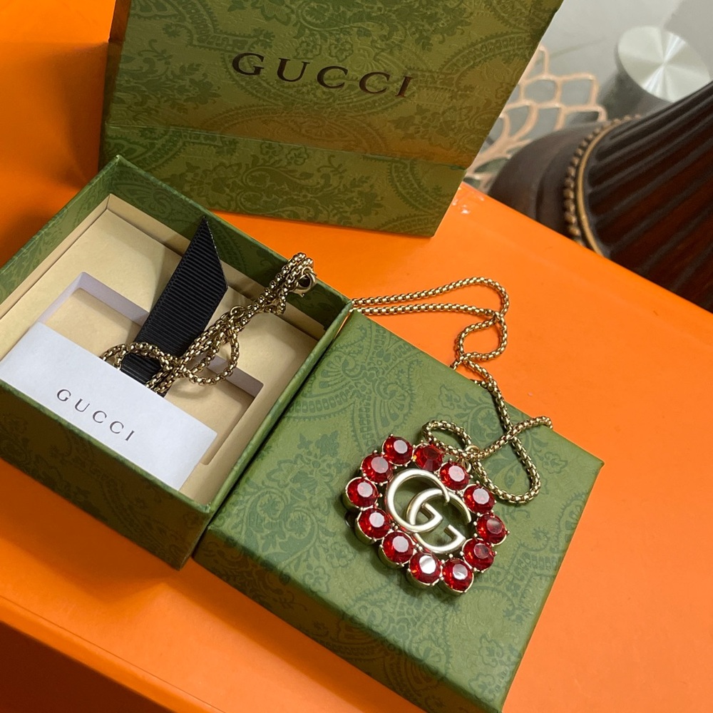 Gucci - Picture 8 of 15